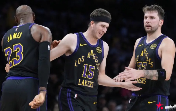 大发体育-詹姆斯首秀11+12东契奇37+10 湖人5人上双逆转爵士,大发助力你的致富之路!