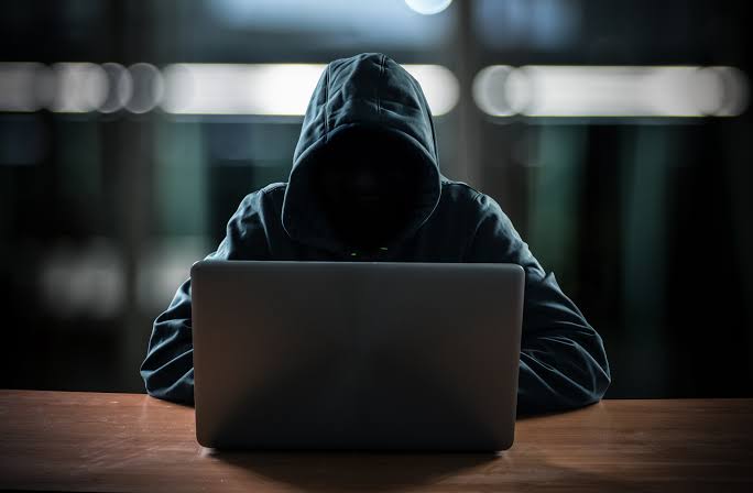 开源信仰的裂缝:Coldcard被盗1亿美元比特币,暴露了代码审查的残酷现实